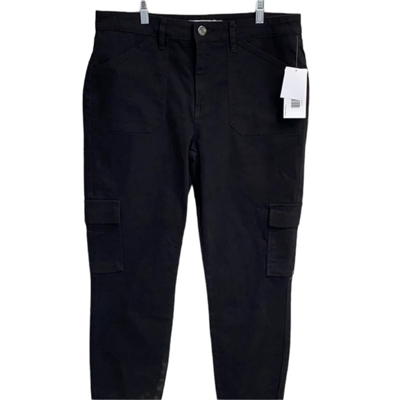 JustFab Cargo Jeans - Picture 4 of 6